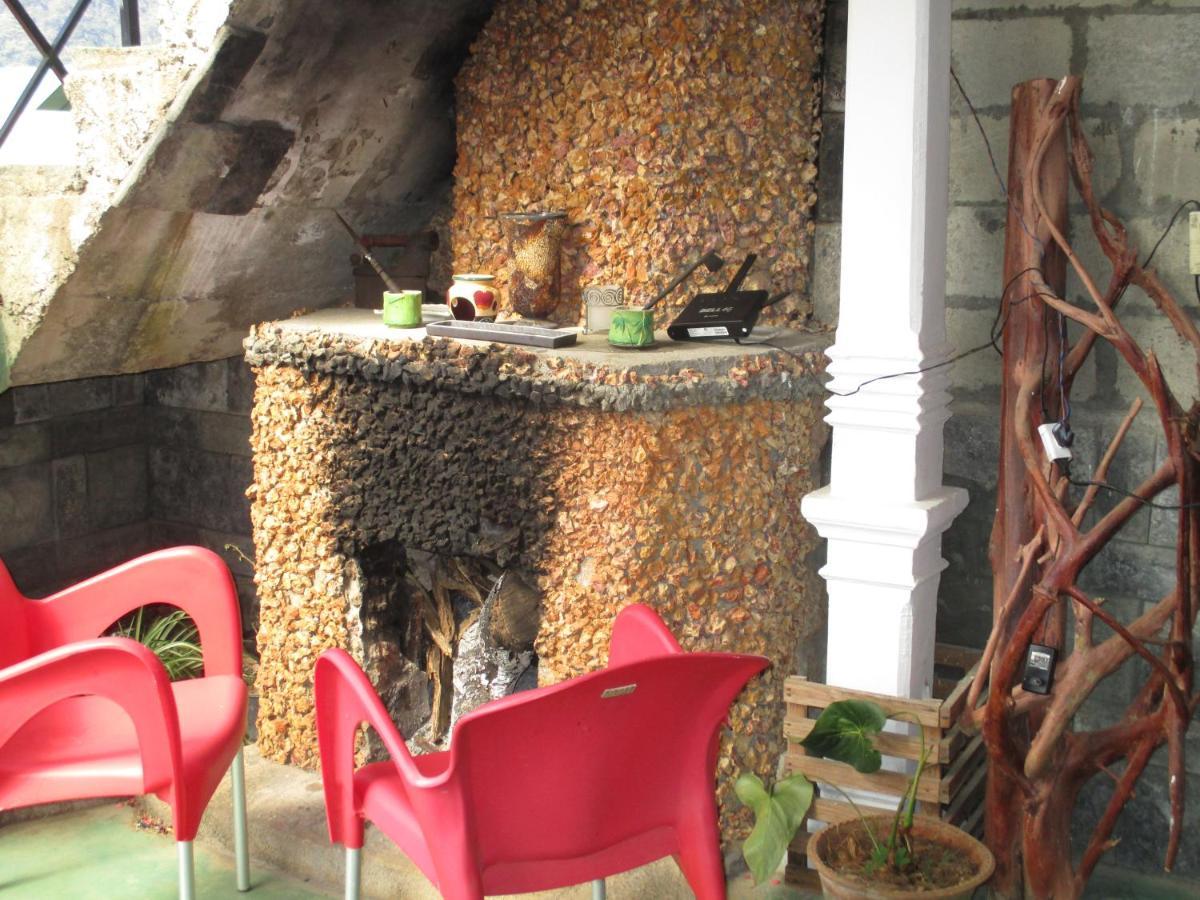 Redwood Homestay Nuwara Eliya Exterior foto